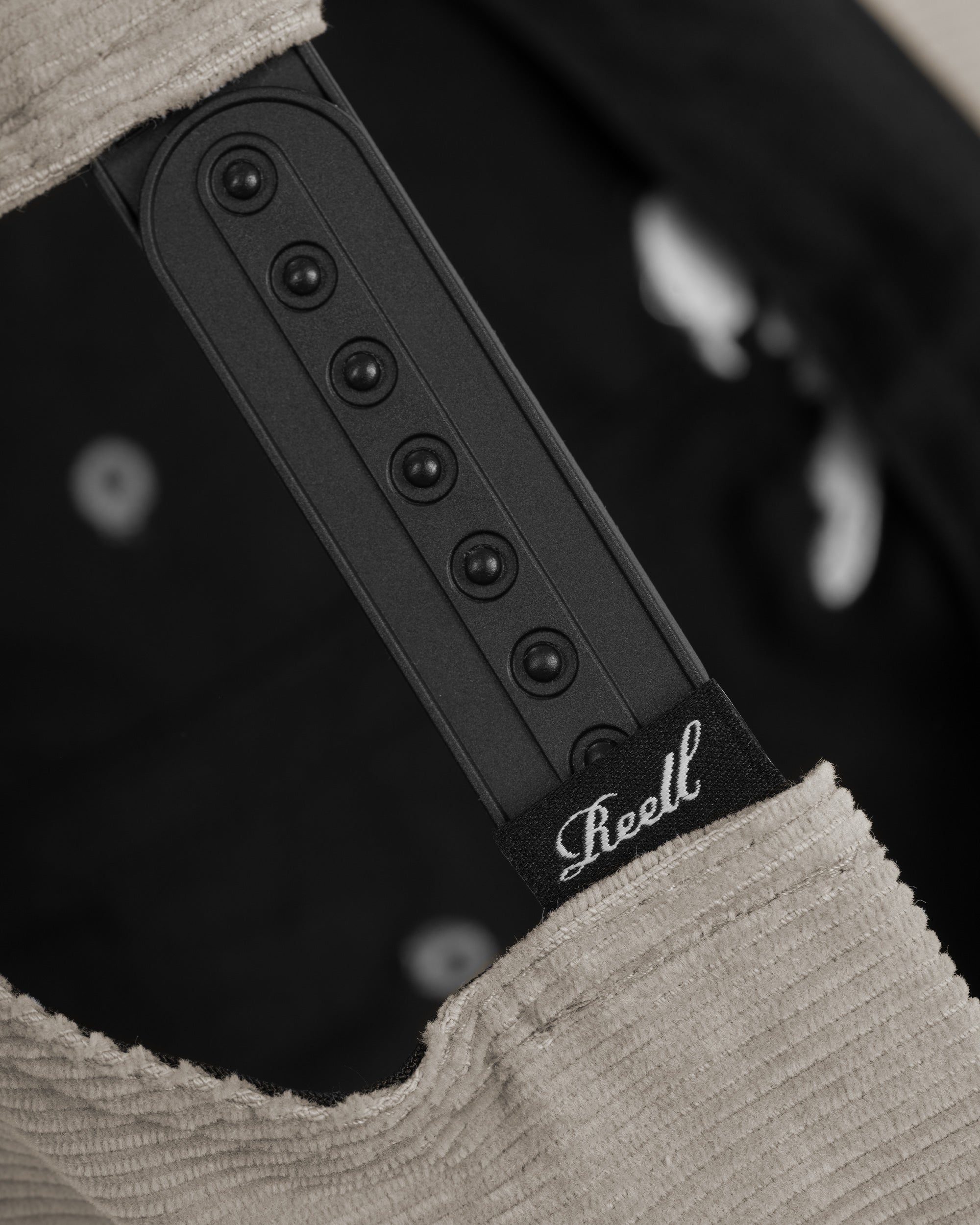 Single Script Cap Light Grey Cord