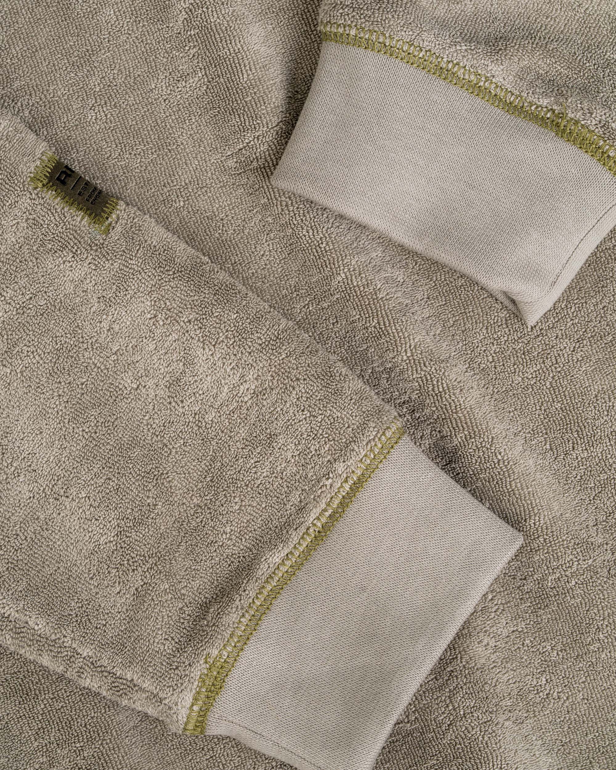 Coverstitch Crewneck Shadow Green