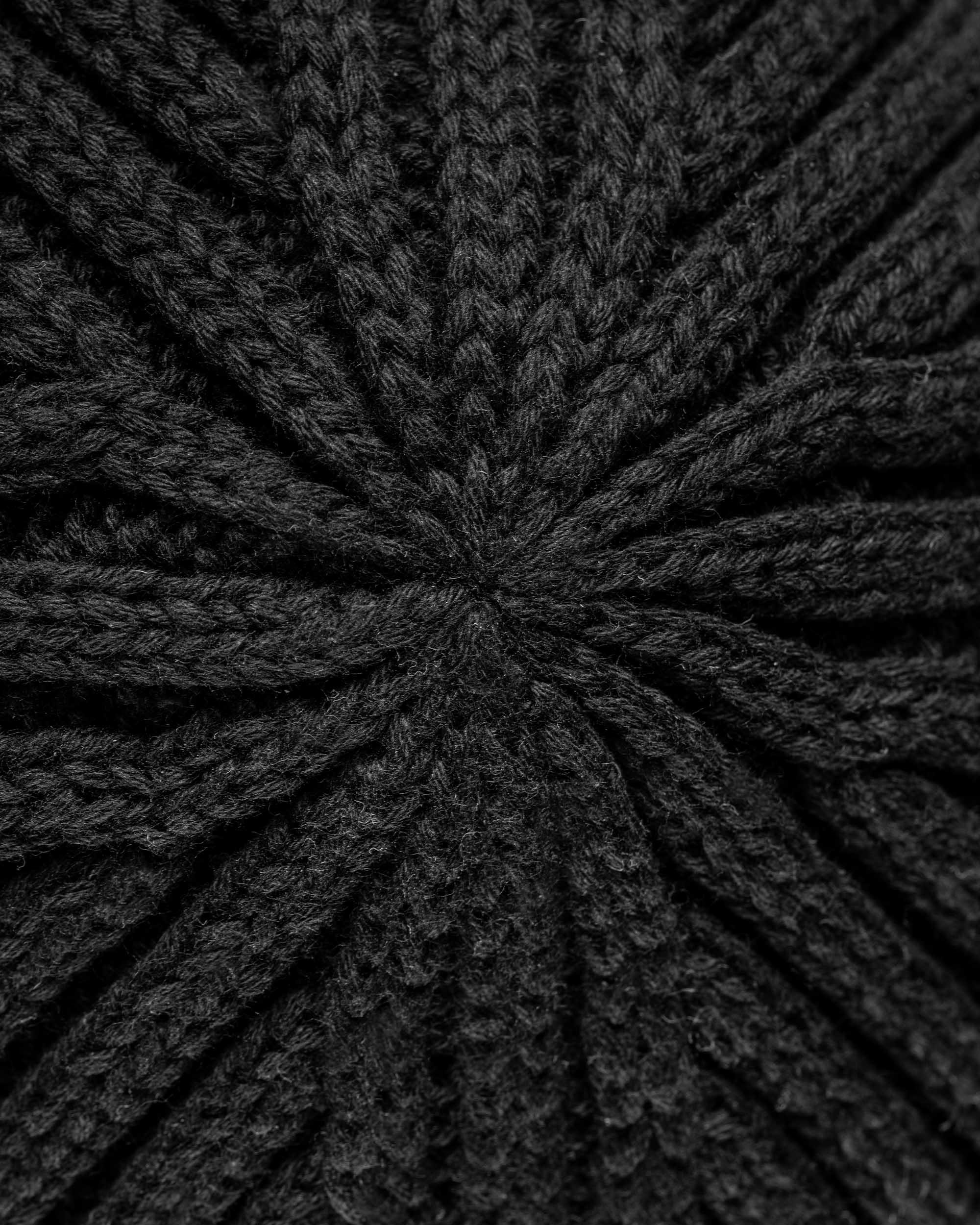 Ease Beanie Deep Black